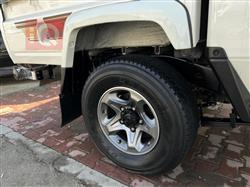 Toyota Land Cruiser 70 Pickup